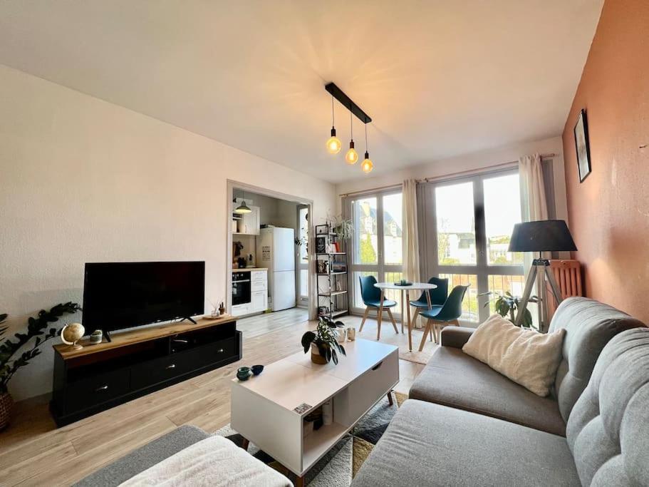 Le P'Tit Anatole - Joli T2 Avec Parking Apartment Poitiers Bagian luar foto