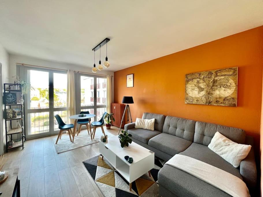 Le P'Tit Anatole - Joli T2 Avec Parking Apartment Poitiers Bagian luar foto