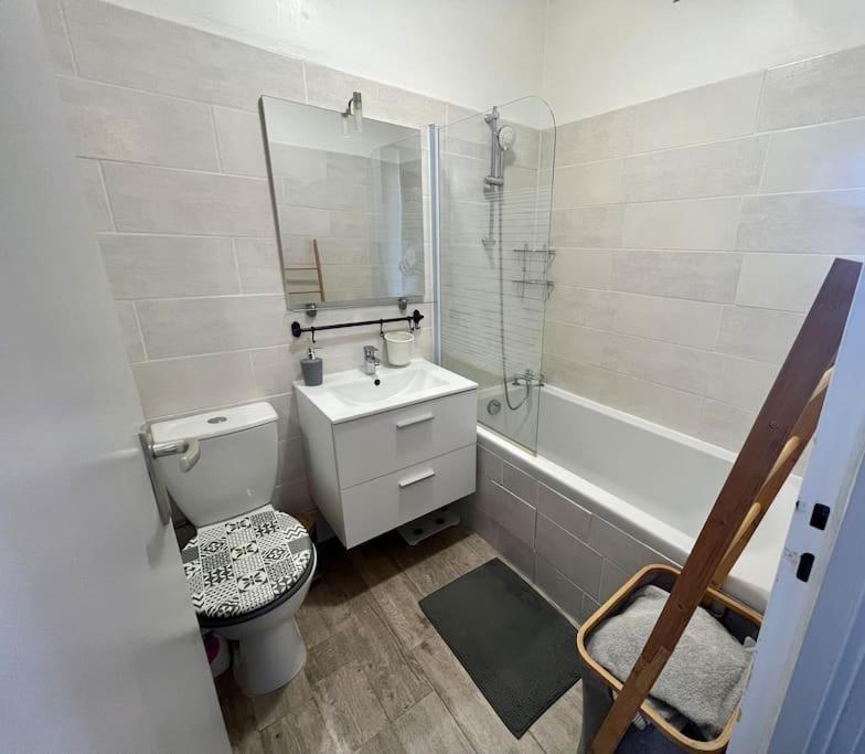 Le P'Tit Anatole - Joli T2 Avec Parking Apartment Poitiers Bagian luar foto