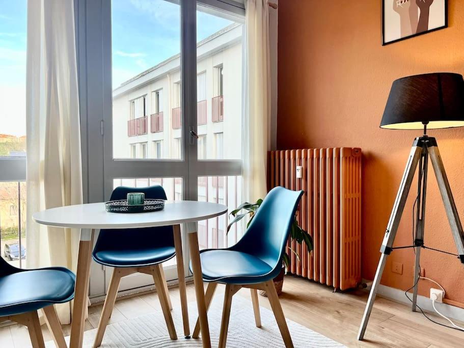 Le P'Tit Anatole - Joli T2 Avec Parking Apartment Poitiers Bagian luar foto